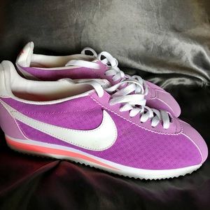Nike Women's Sneakers in Purple and White
